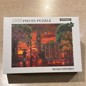 1000-Piece Puzzle - Red and Orange London Scene new unopened in plastic